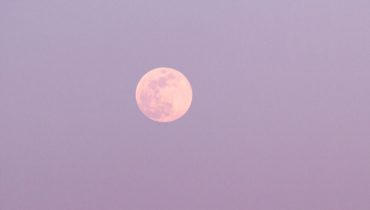 MOONTIME: Bleeding With The Moon ☽ full moon vs new moon periods